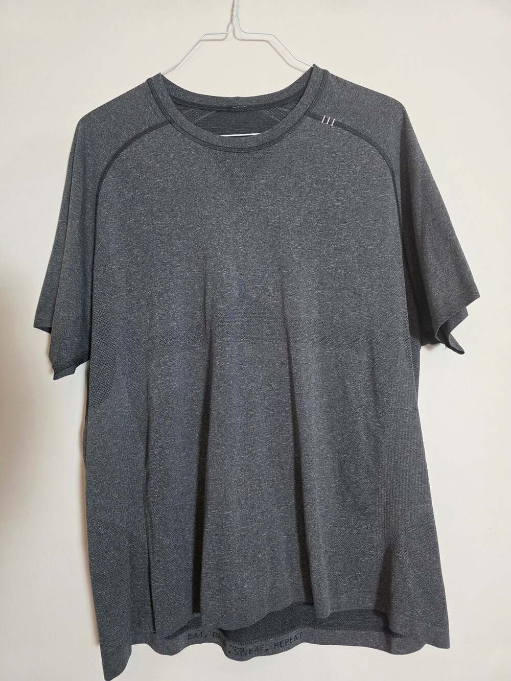 Lululemon Metal Vent Tech Short Sleeve Shirt Size XXL Gray
